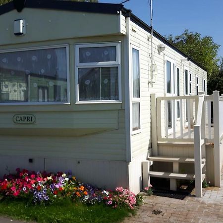 Caravan 8 Berth With Private Fishing Hotel ลินคอล์น ภายนอก รูปภาพ
