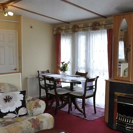 Caravan 8 Berth With Private Fishing Hotel ลินคอล์น ภายนอก รูปภาพ