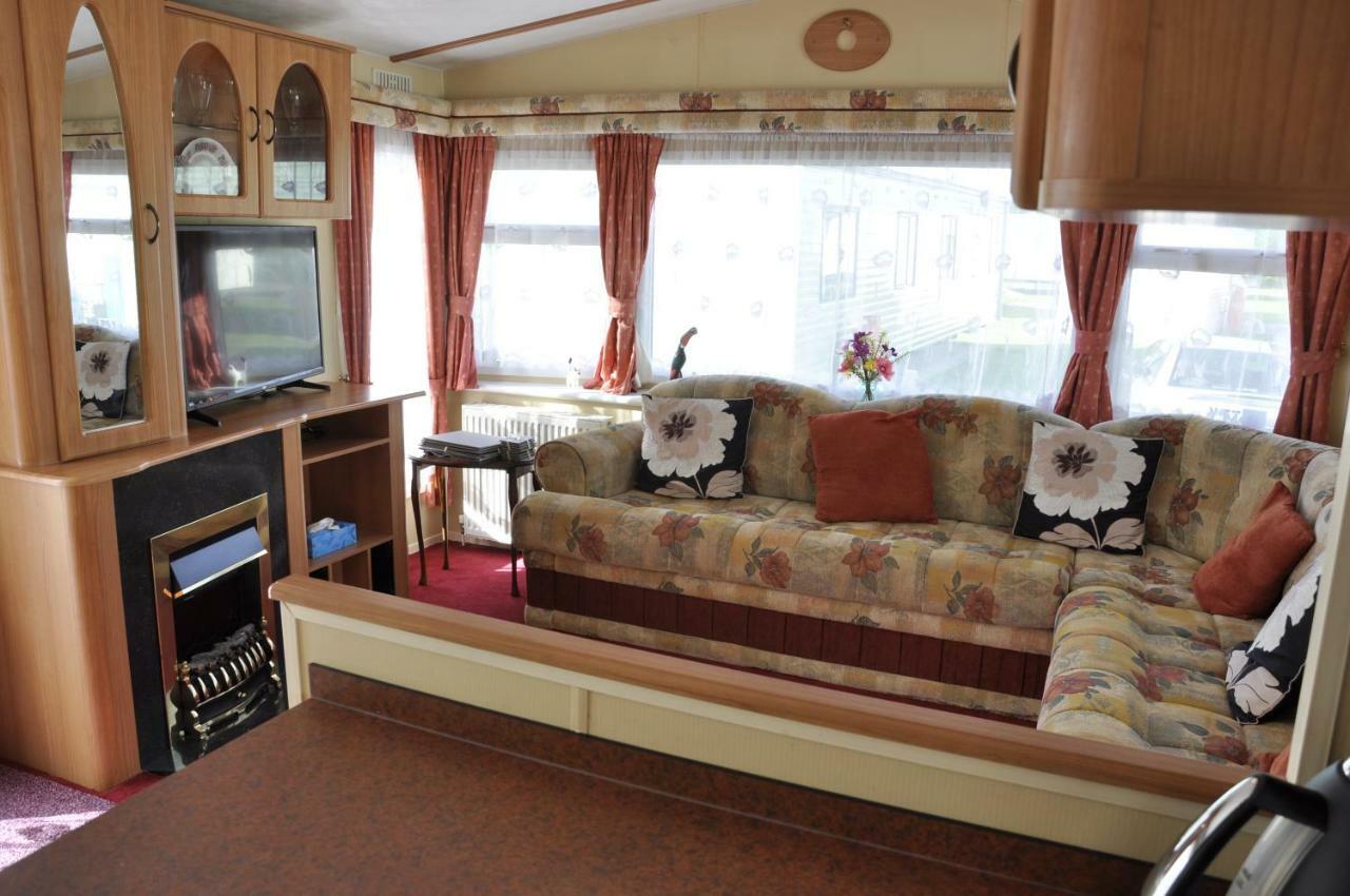 Caravan 8 Berth With Private Fishing Hotel ลินคอล์น ภายนอก รูปภาพ